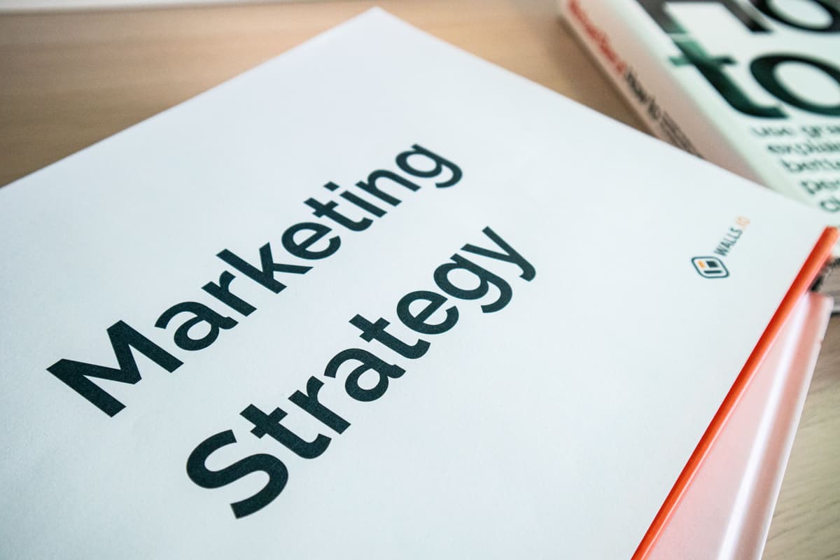 Bảng báo cáo marketing hàng tháng